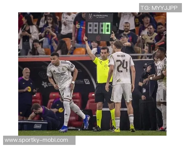 皇马公布对阵莱万特大名单姆巴佩和卡雷拉斯入选罗德里戈未能参赛